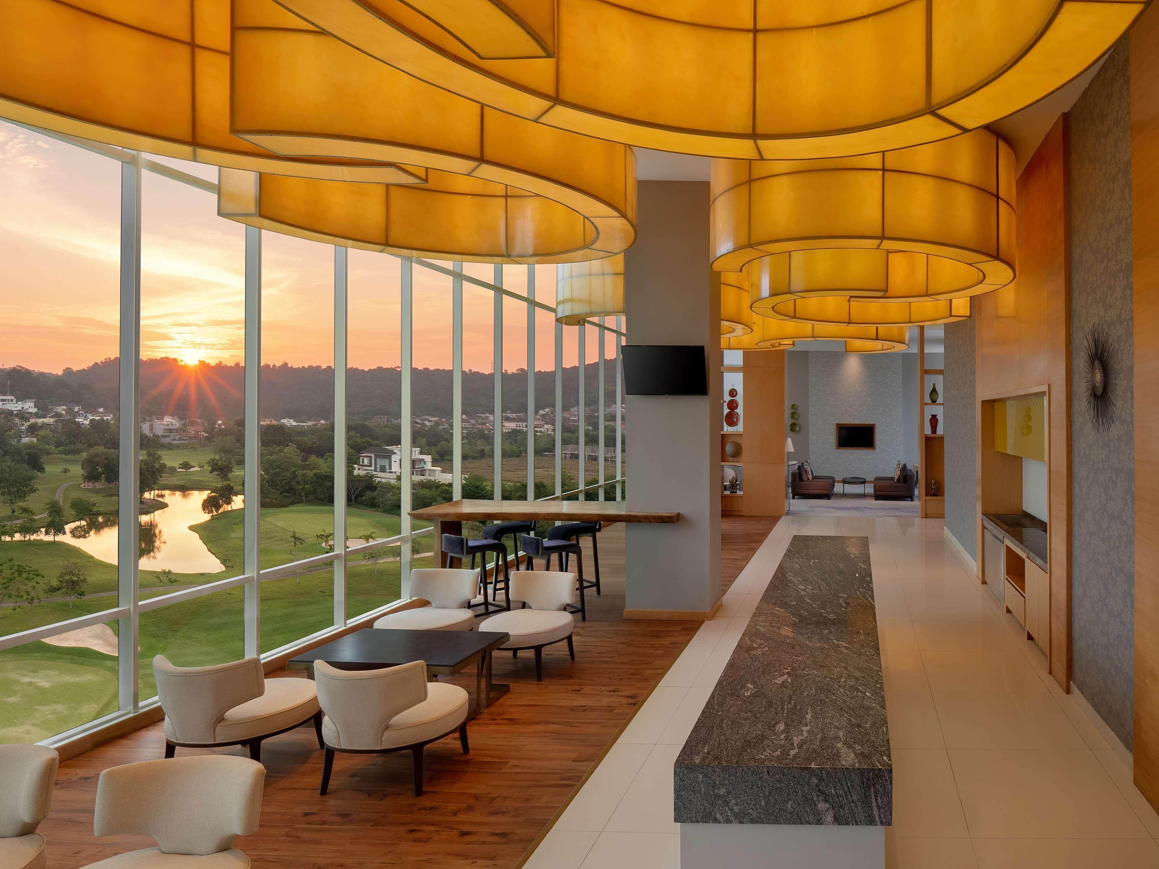 Radisson Golf & Convention Center होटल Batam