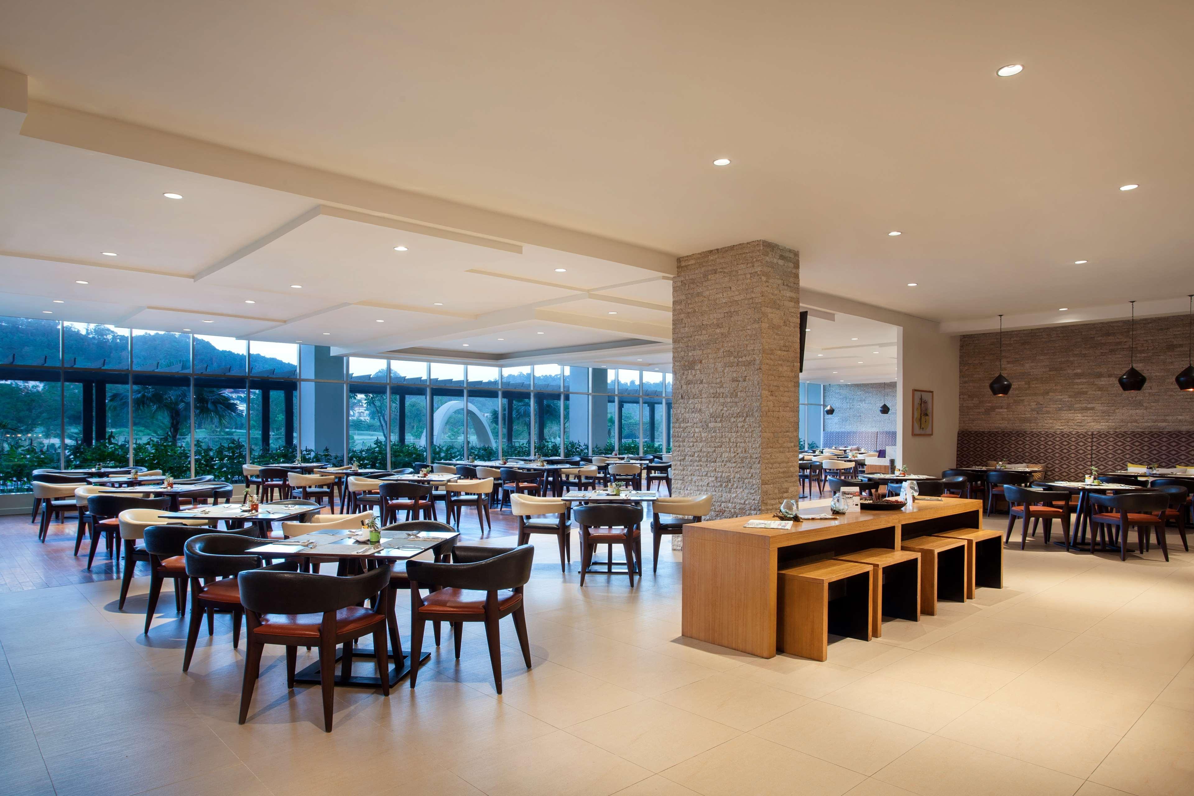 होटल Radisson Golf & Convention Center Batam
