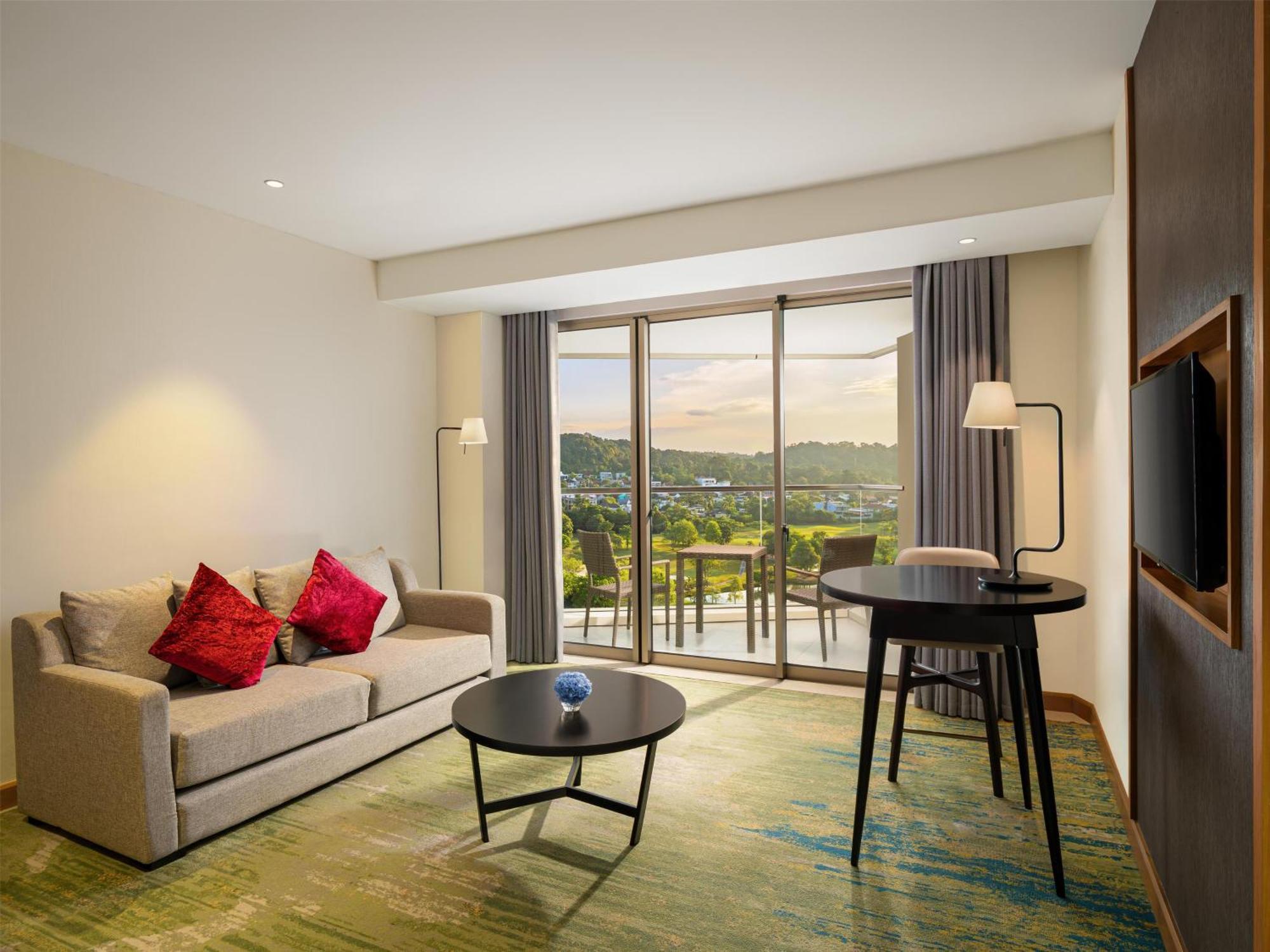 Radisson Golf & Convention Center 4* Batam