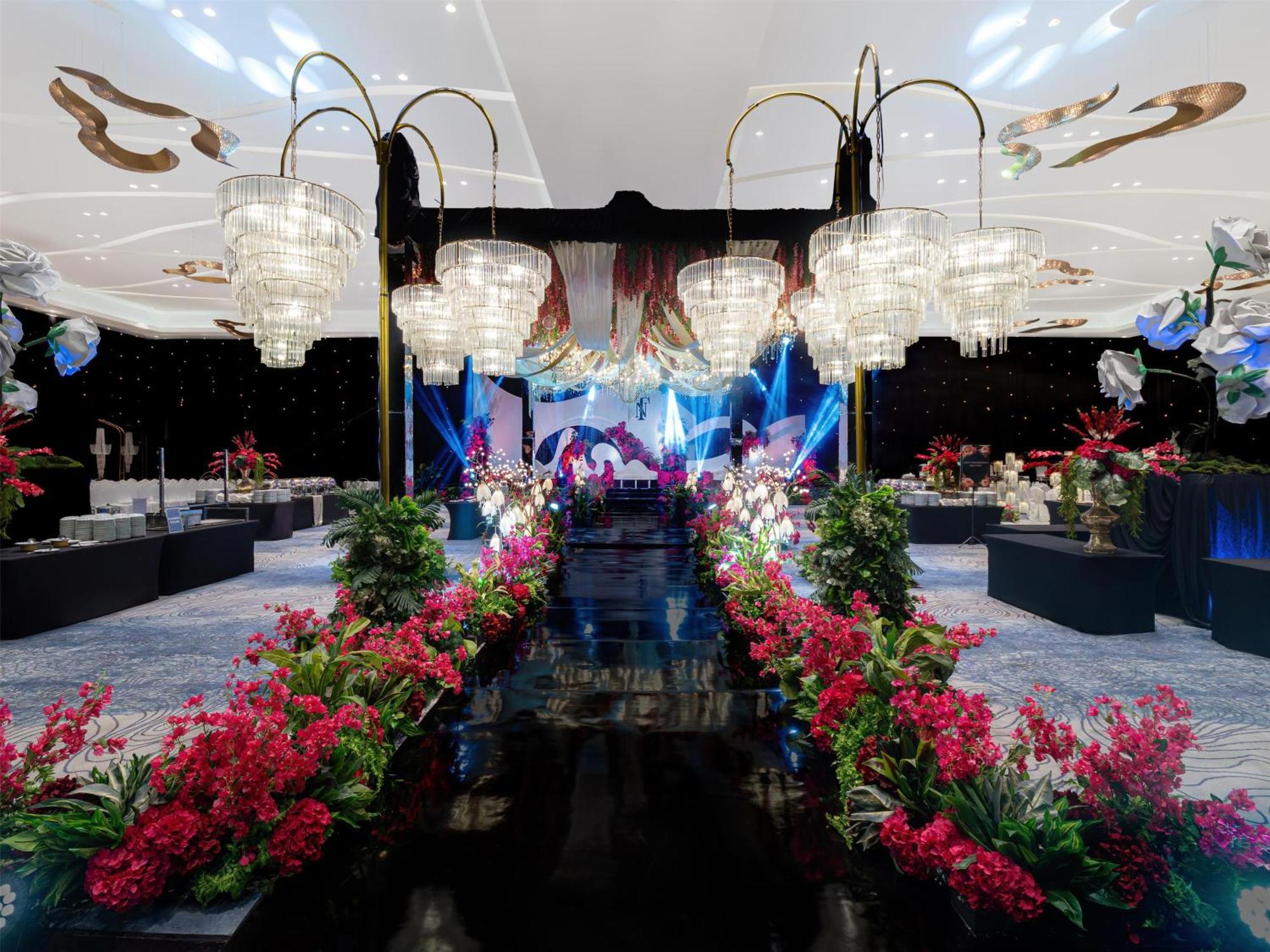 Radisson Golf & Convention Center Hotel 4*